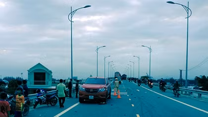 Tai nạn liên hoàn, 2 người chết, 1 người bị thương