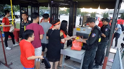 Công an Hà Nội siết chặt an ninh tại sân Mỹ Đình 