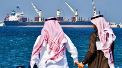 Ả rập Saudi đối mặt với những hệ lụy khi dầu mất giá