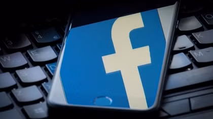 Facebook gặp lỗi ngớ ngẩn khiến tin bài riêng tư bị chuyển thành công khai