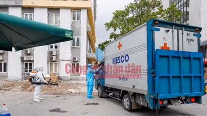 Bệnh viện E 'nội bất xuất, ngoại bất nhập' vì ca mắc COVID-19