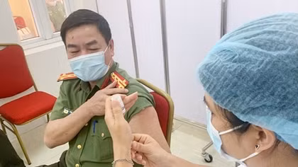 168 CBCS khối Xây dựng lực lượng CAND được tiêm vaccine phòng COVID-19