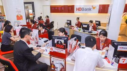 Vi vu châu Âu miễn phí cùng HDBank Mbanking