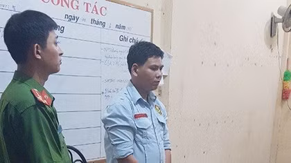 Bắt 'Sugar Daddy' dùng clip nóng tống tiền