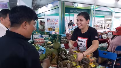Hàng trăm hợp đồng ký kết giữa nhà sản xuất với kênh tiêu thụ