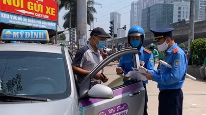 Hơn 8.500 vi phạm ATGT, trật tự đô thị ở Thủ đô được xử lý