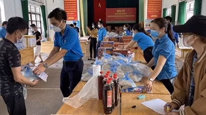 Công nhân ở Bắc Giang được trả 70-80% mức lương cơ bản của doanh nghiệp