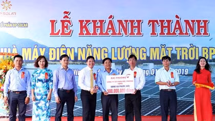  Dự án điện mặt trời đầu tiên ở Ninh Thuận hòa lưới điện Quốc gia