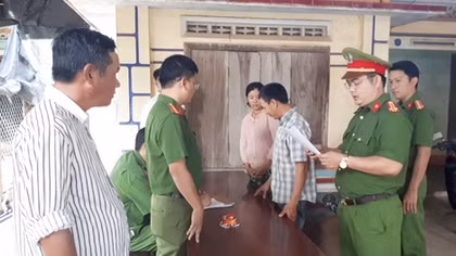 Bắt giữ 3 đối tượng trong vụ phá rừng có tổ chức ở Phú Yên