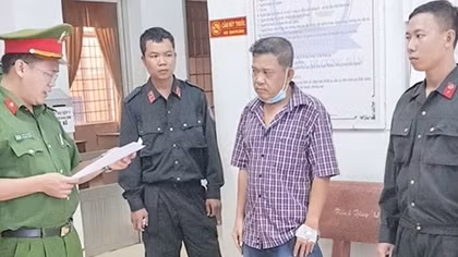 Khởi tố thêm 12 bị can trong vụ phá rừng có tổ chức ở Phú Yên