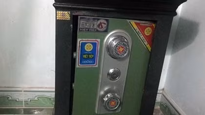 Bắt quả tang hai đối tượng trộm cắp két sắt có 700 triệu đồng