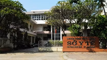 Xin nghỉ việc, một bác sĩ phải bồi thường gần 200 triệu đồng