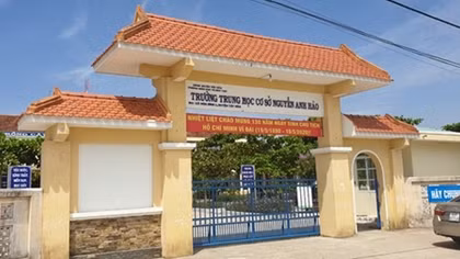 Cảnh cáo hiệu trưởng gian lận bài thi học phần đại học