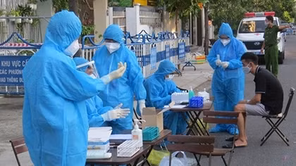 Một người đi ô tô khách Trung Đức vào Khánh Hòa nghi nhiễm SARS-CoV2