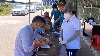 Bình Định phát hiện thêm 3 ca dương tính với SARS-CoV-2