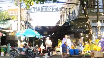 Chợ Tân Hiệp ở TP Tuy Hòa tạm đóng cửa chống dịch