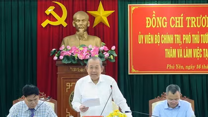 Phó Thủ tướng thường trực Trương Hòa Bình làm việc tại Phú Yên