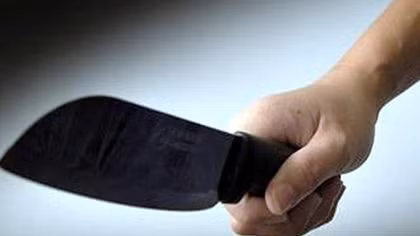 Truy xét hành tung hung thủ chém đứt lìa bàn tay một thanh niên