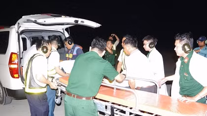 Điều trực thăng bay ra Trường Sa cứu nạn một công nhân