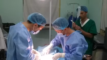 Quân y đảo Sinh Tồn cứu sống ngư dân viêm ruột thừa cấp