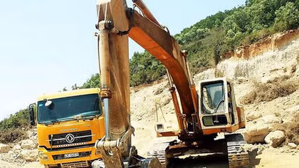 Người phụ nữ tử vong khi phản đối doanh nghiệp khai thác đất do đột quỵ