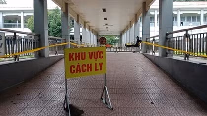  Đưa vợ chồng chủ quán cơm ở Ninh Thuận đi cách ly tập trung