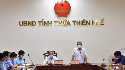 Bí thư Tỉnh ủy và Chủ tịch tỉnh cùng chủ trì họp chỉ đạo phòng, chống dịch COVID-19