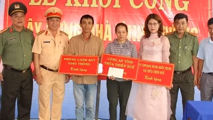 Công an Thừa Thiên – Huế khởi công xây nhà tình thương cho hộ nghèo