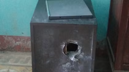 Trụ sở ủy ban 3 xã bị trộm đột nhập phá két sắt