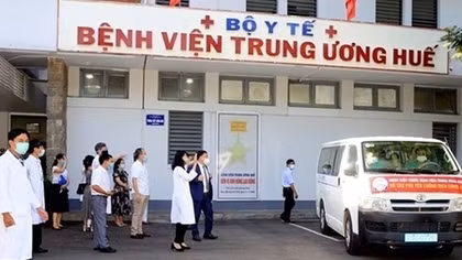 Huế sẵn sàng điều động 120 y, bác sĩ, sinh viên y khoa hỗ trợ TP Hồ Chí Minh chống dịch 