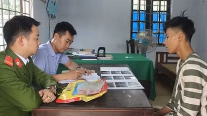 Ngày Tết giả con bạc, tìm sòng bầu cua để cướp giật