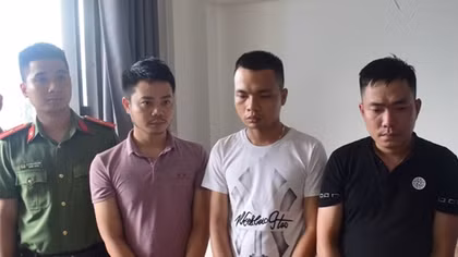 Cựu sinh viên công nghệ thông tin tổ chức nhiều phi vụ “rút” tiền tỷ qua mạng 