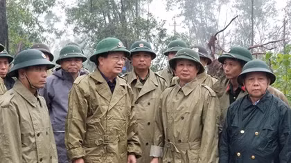Phó Thủ tướng Trịnh Đình Dũng chỉ đạo công tác CNCH tại thủy điện Rào Trăng 3