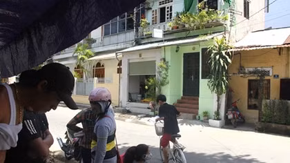 Phát hiện thi thể người đàn ông đang phân hủy trong nhà riêng