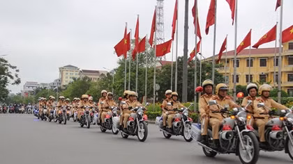 Công an TP Huế ra quân đảm bảo ANTT Festival Huế 2018