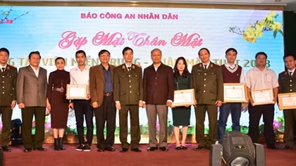 Ấm áp, nghĩa tình với những người bạn đồng hành Miền Trung