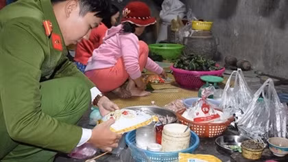 Không có giấy phép kinh doanh, cơ sở sản xuất nem, chả còn tiêu thụ sản phẩm sử dụng hàn the