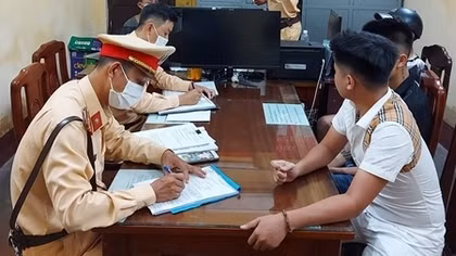 Xử lý 172 "quái xế" náo loạn đường phố TP Huế
