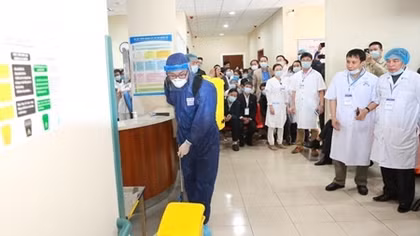Bệnh viện Trung ương Huế diễn tập quy mô lớn phòng, chống dịch bệnh do virus Corona 