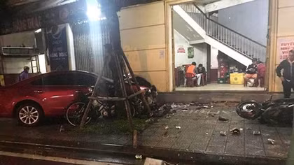 Vụ 'xế hộp' mất lái ở Huế: Thêm một nạn nhân tử vong