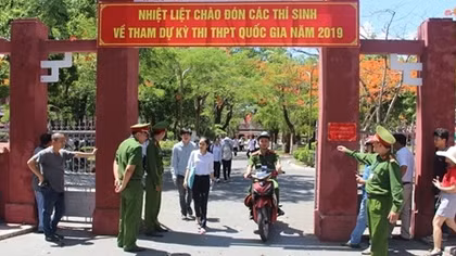 Đội "lửa trời" giúp sức sĩ tử cố đô Huế
