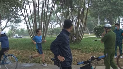 Thừa Thiên Huế xử phạt người dân không mang khẩu trang nơi công cộng