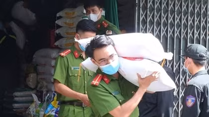 Công an tỉnh Thừa Thiên Huế chung sức cùng TP Hồ Chí Minh chống dịch