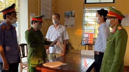 Bắt giam nguyên Giám đốc Chi nhánh Văn phòng đăng ký đất đai TP Huế 