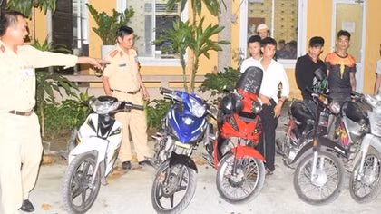 Bắt nhiều “quái xế”, tạm giữ hàng loạt phương tiện gây náo loạn đường phố Huế