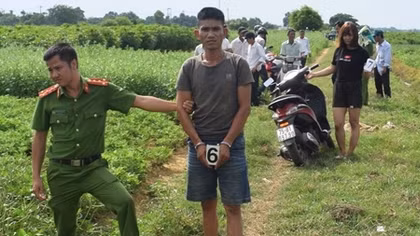 Tên trộm “ngáo đá” dùng mã tấu chống trả Công an