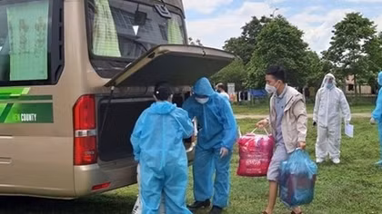 Thừa Thiên Huế đón 20 công dân đang cách ly tại tỉnh Quảng Trị về địa phương 