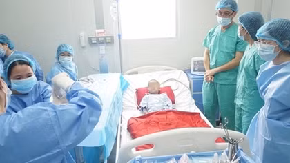 Thực hiện thành công ca ghép tế bào gốc đầu tiên cho bệnh nhi ở miền Trung