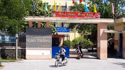 Thầy thể dục có hành vi khiếm nhã với nữ sinh lớp 10 bị kỷ luật cảnh cáo