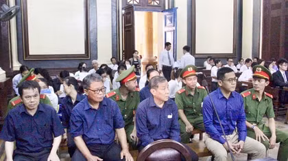 Xử vắng mặt nguyên cố vấn cấp cao Ngân hàng Đại Tín Hứa Thị Phấn